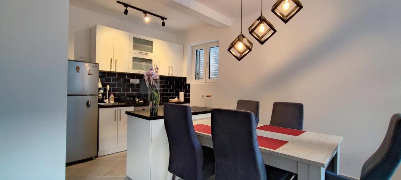 Apartmán Apartman Lubarda Kotor Exteriér fotografie